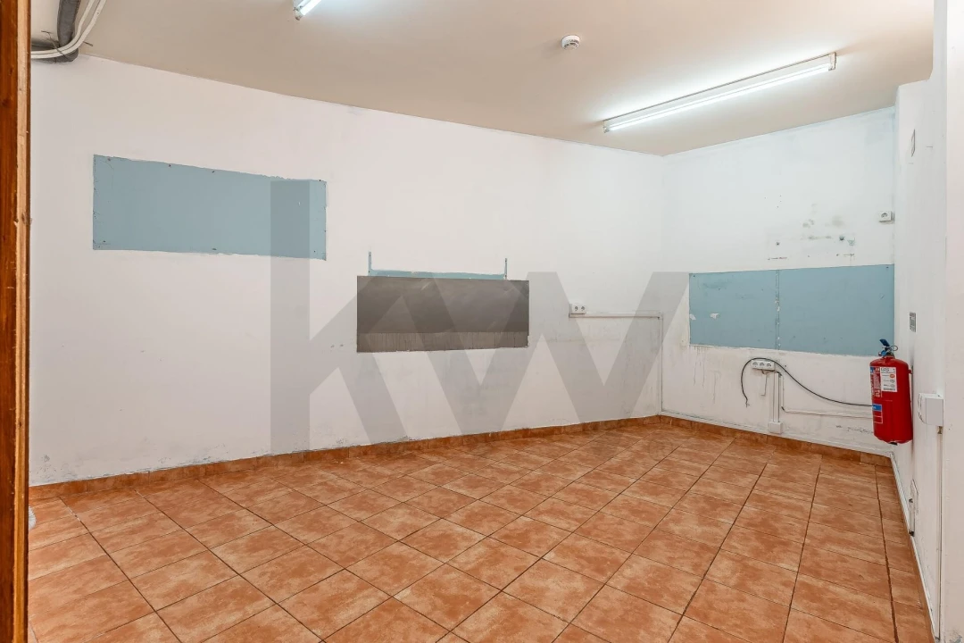 Loja para Venda em Funchal (São Pedro) Foto 19