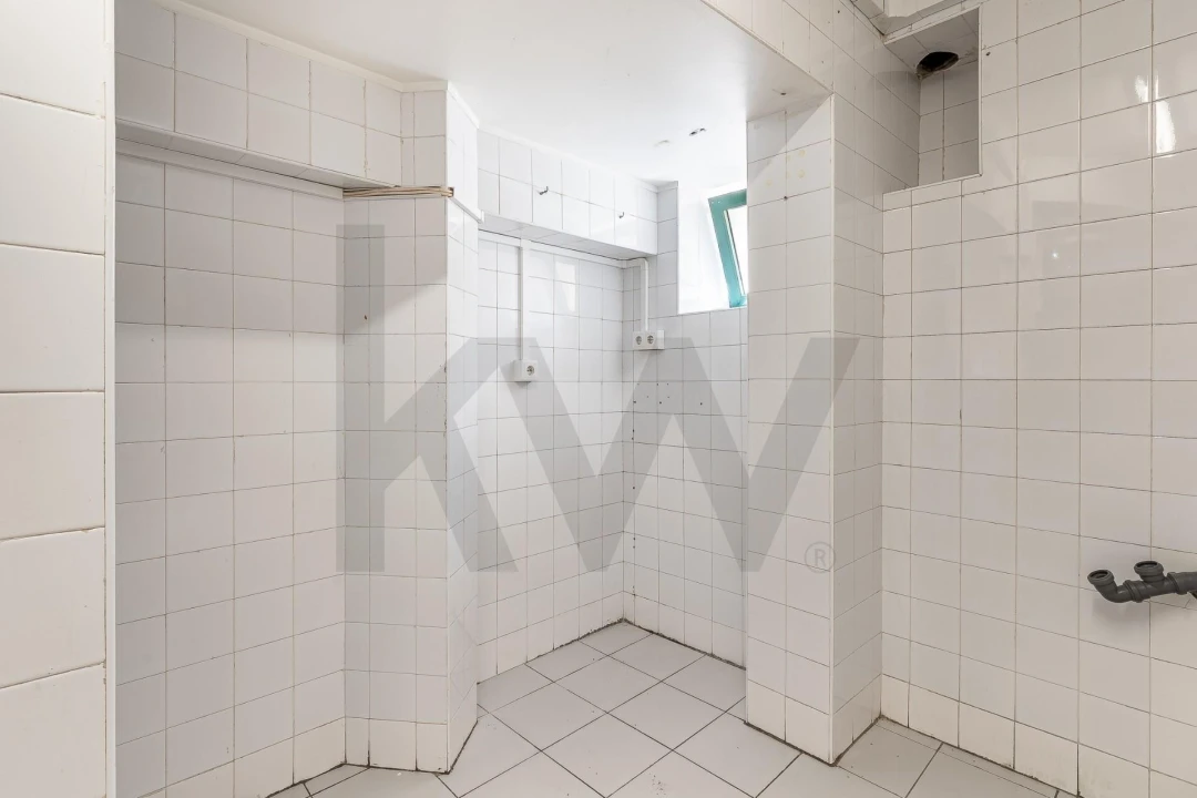 Loja para Venda em Funchal (São Pedro) Foto 9