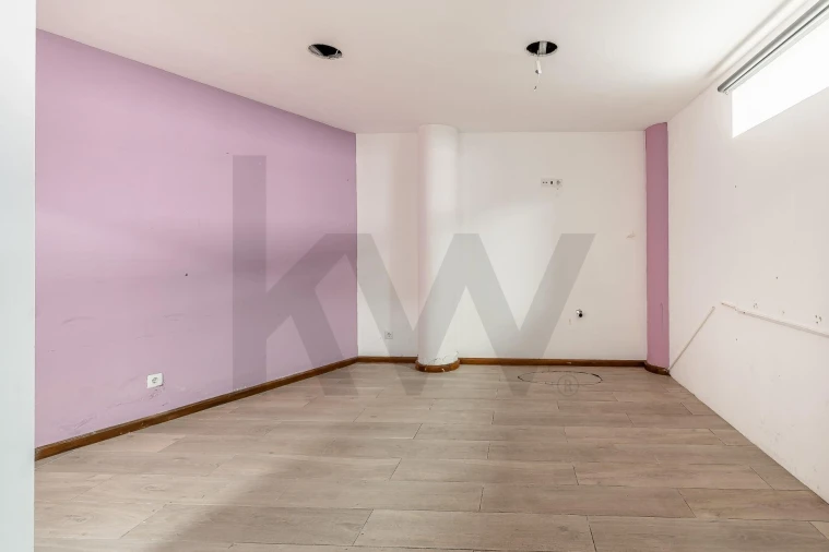 Loja para Venda em Funchal (São Pedro) Foto 21