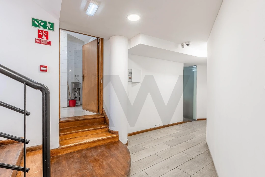 Loja para Venda em Funchal (São Pedro) Foto 12