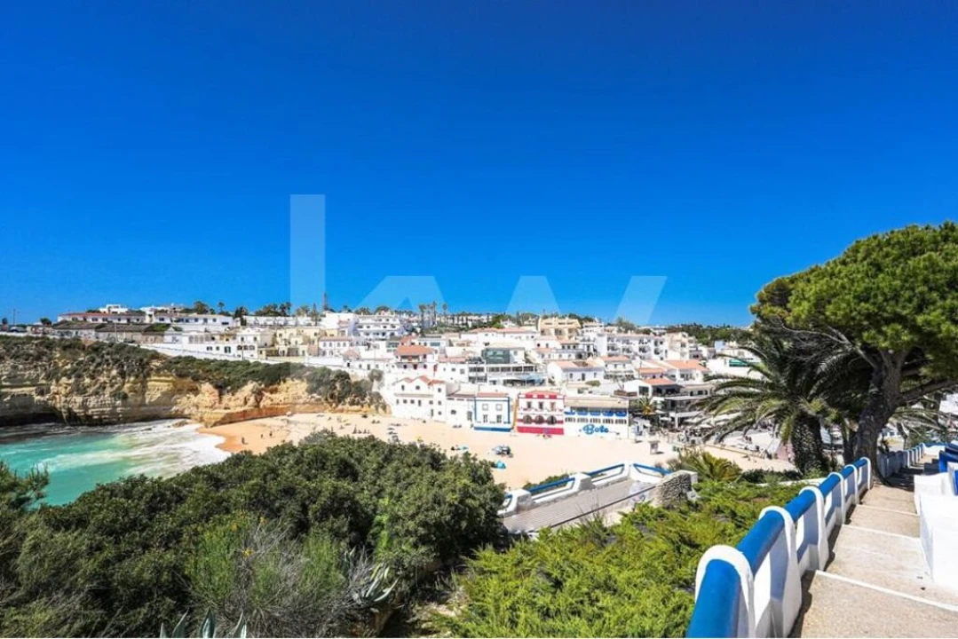 Moradia T1 para Venda em Lagoa e Carvoeiro Foto 1