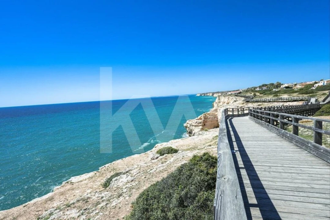 Moradia T1 para Venda em Lagoa e Carvoeiro Foto 24