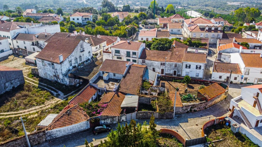 Moradia T1 para Venda em Alcobaça e Vestiaria Foto 4