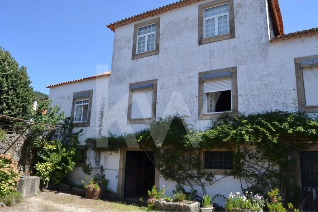 Moradia T3 para Venda em Vale de Prazeres e Mata da Rainha Foto 1