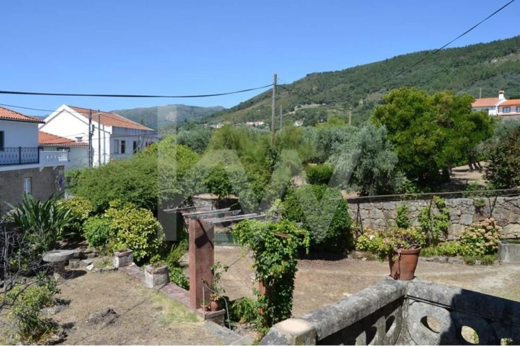 Moradia T3 para Venda em Vale de Prazeres e Mata da Rainha Foto 37