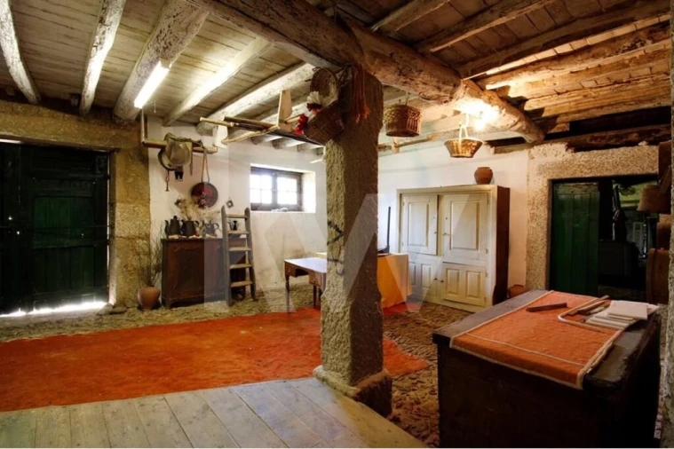 Moradia T3 para Venda em Vale de Prazeres e Mata da Rainha Foto 10