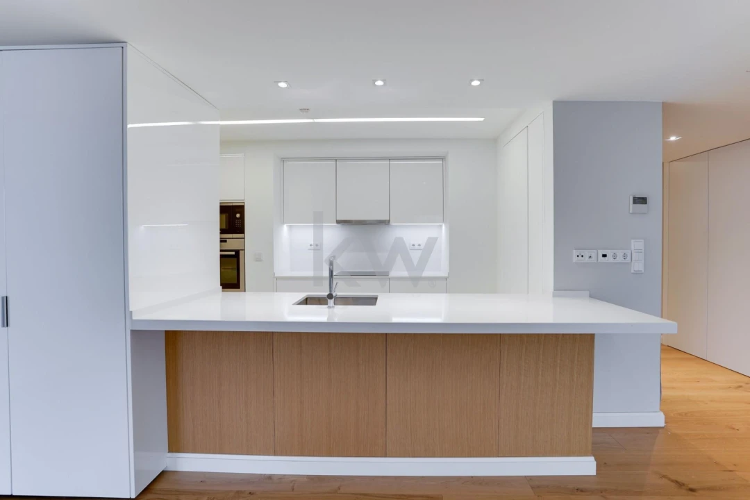 Apartamento T2 para Venda em Santo António Foto 7