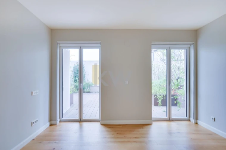 Apartamento T2 para Venda em Santo António Foto 26