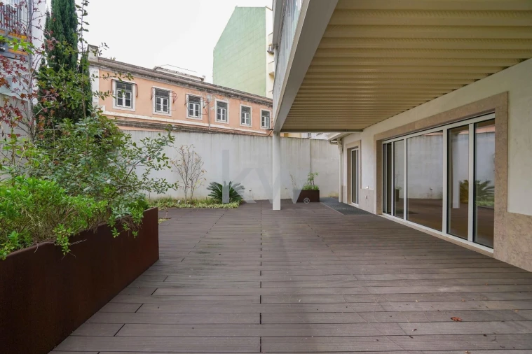 Apartamento T2 para Venda em Santo António Foto 3