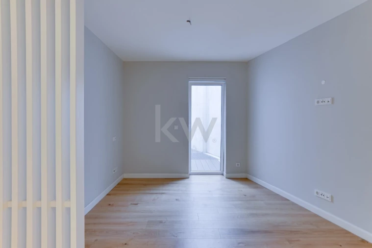 Apartamento T2 para Venda em Santo António Foto 11