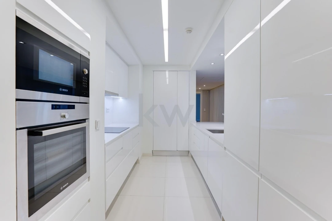 Apartamento T2 para Venda em Santo António Foto 8
