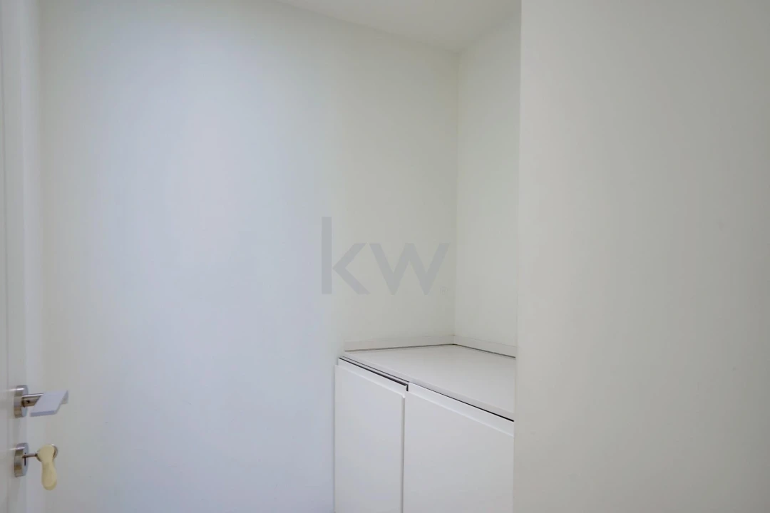 Apartamento T2 para Venda em Santo António Foto 27