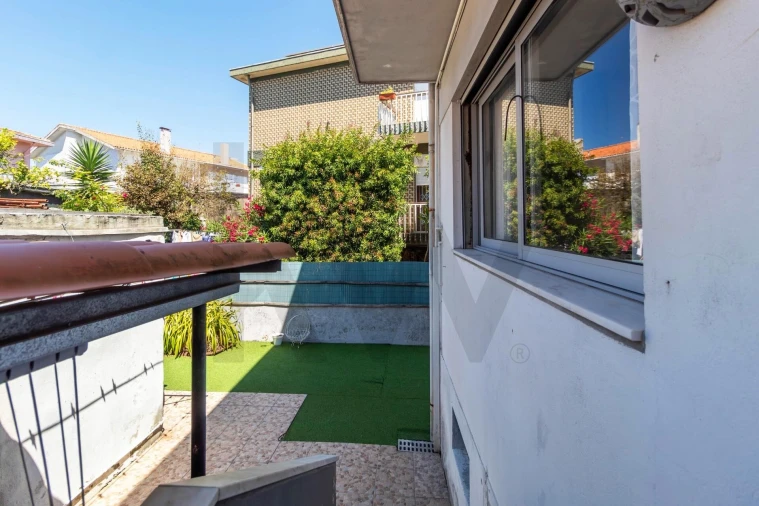 Moradia T3 para Venda em Mafamude e Vilar do Paraíso Foto 32