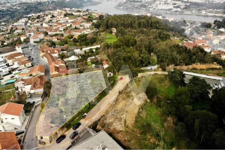 Moradia T11 para Venda em Avintes Foto 11