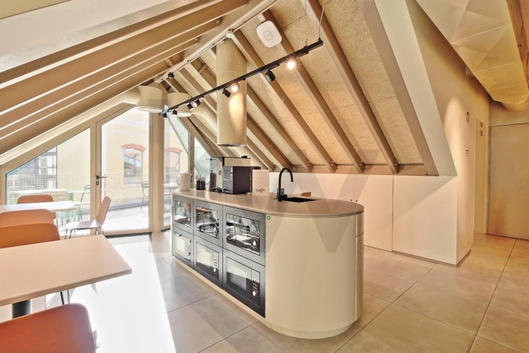 Escritório para Arrendamento em Alcantara Foto 18