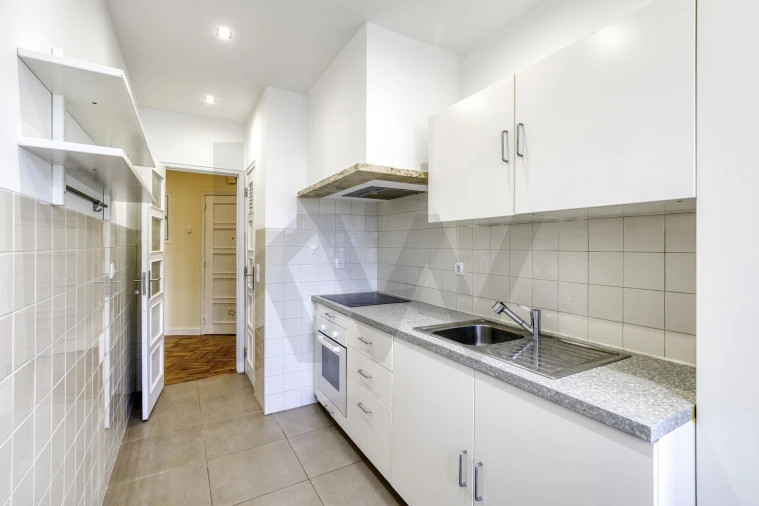Apartamento T1 para Arrendamento em Alvalade Foto 21