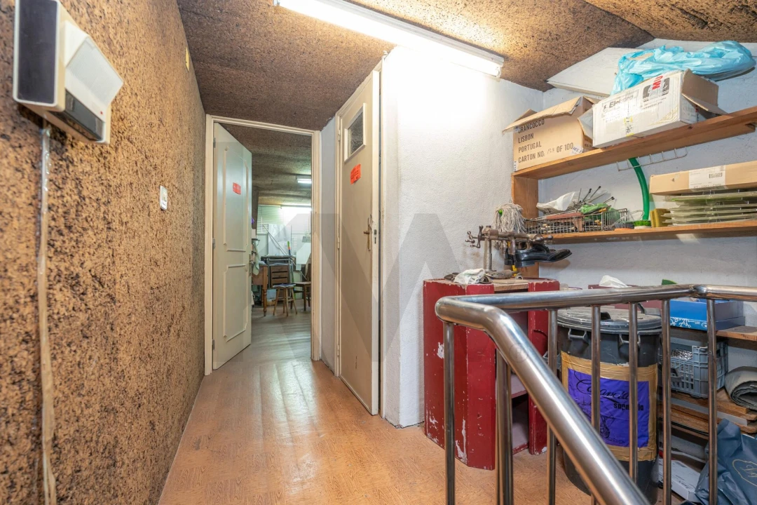 Prédio para Venda em São Martinho do Bispo e Ribeira de Frades Foto 9