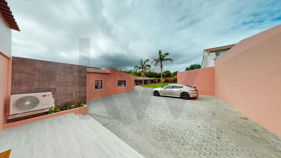 Moradia T5 para Venda em Lagoa (Nossa Senhora do Rosario) Foto 44