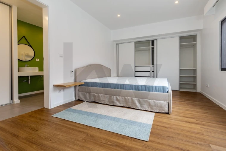 Moradia T5 para Venda em Lagoa (Nossa Senhora do Rosario) Foto 37