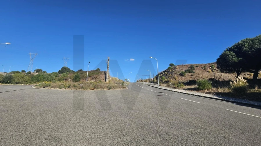 Terreno para Venda em Rio de Mouro