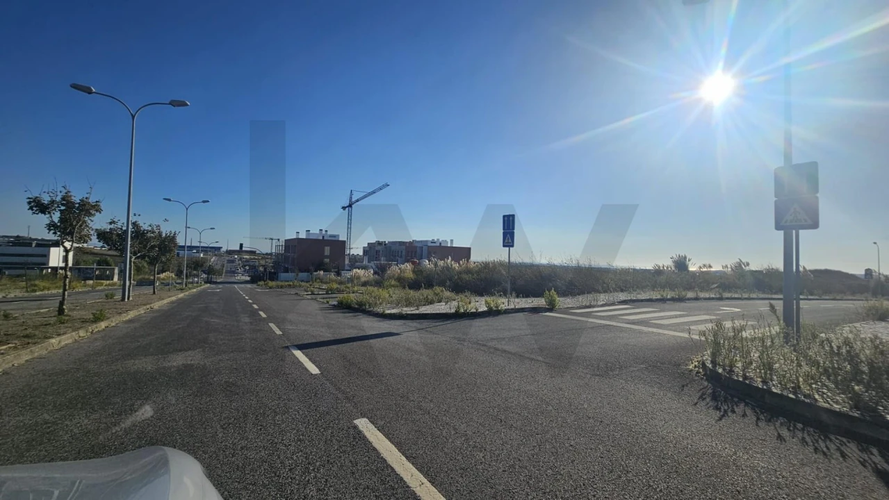 Terreno para Venda em Rio de Mouro Foto 4