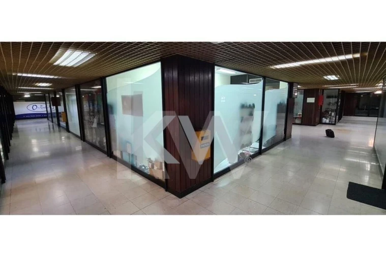 Loja para Venda em Lordelo do Ouro e Massarelos Foto 3