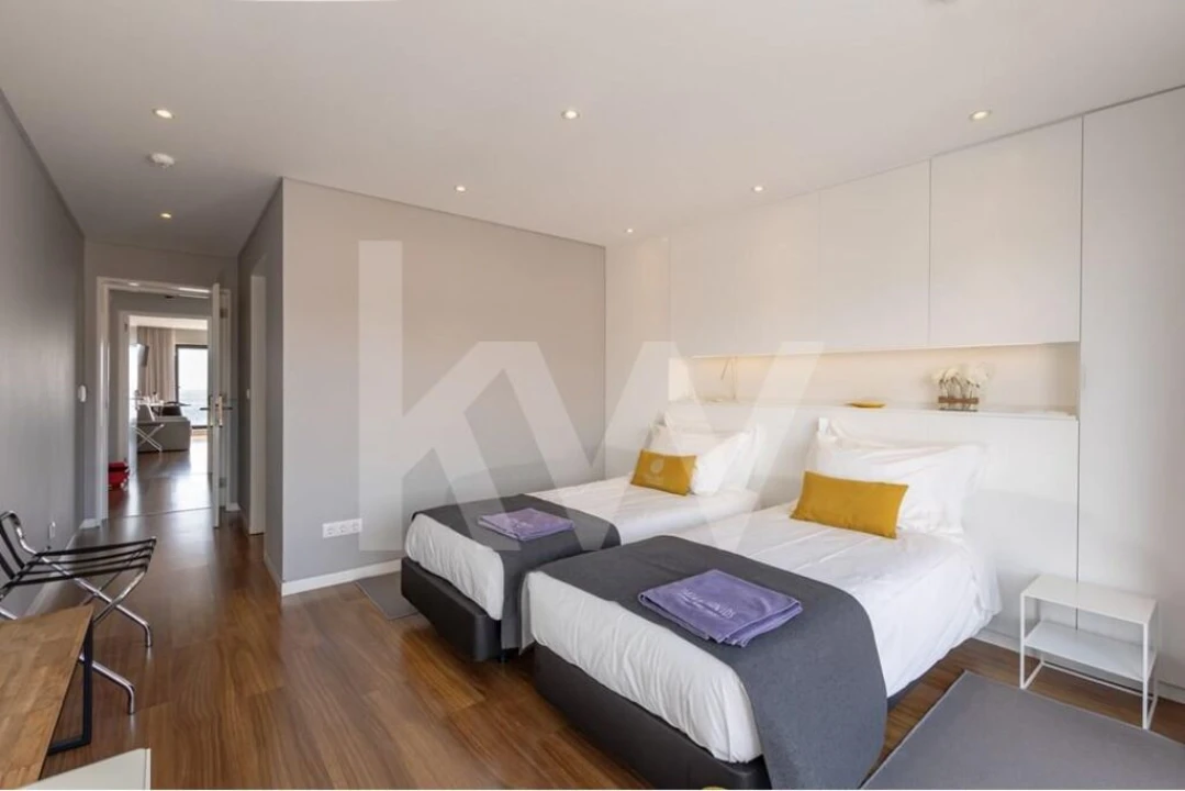 Moradia T9 para Venda em Ponta Delgada (São Sebastião) Foto 40