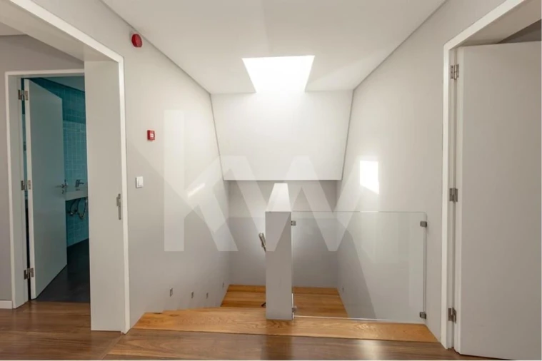 Moradia T9 para Venda em Ponta Delgada (São Sebastião) Foto 45