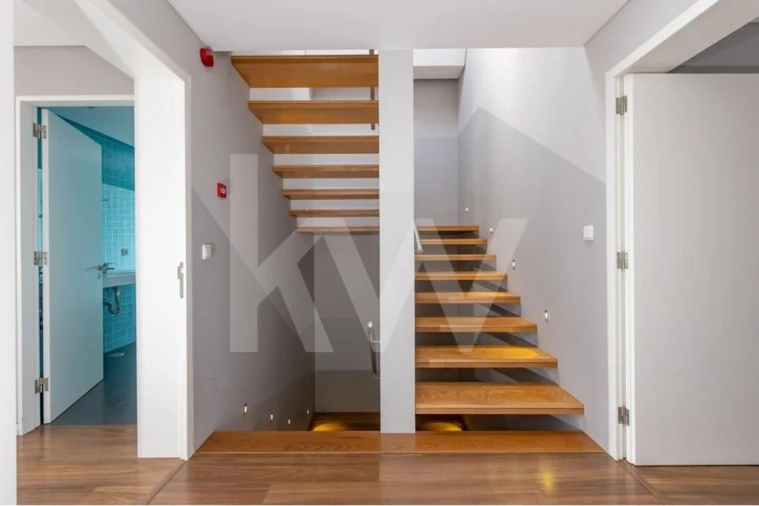 Moradia T9 para Venda em Ponta Delgada (São Sebastião) Foto 58