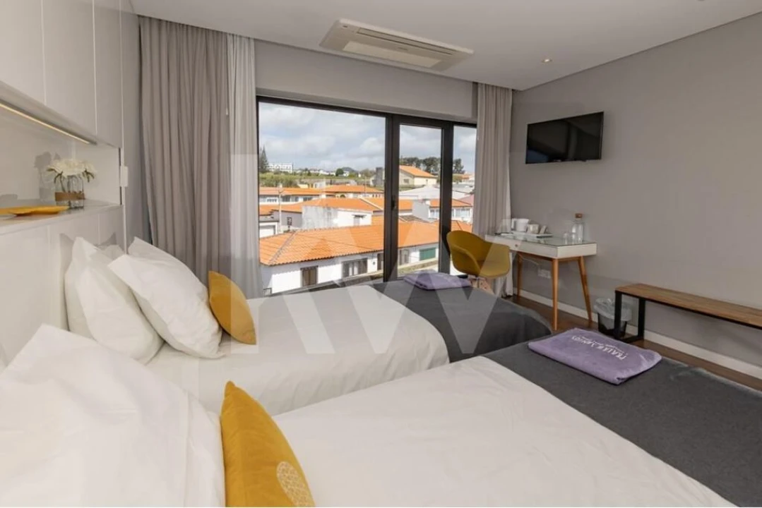 Moradia T9 para Venda em Ponta Delgada (São Sebastião) Foto 43