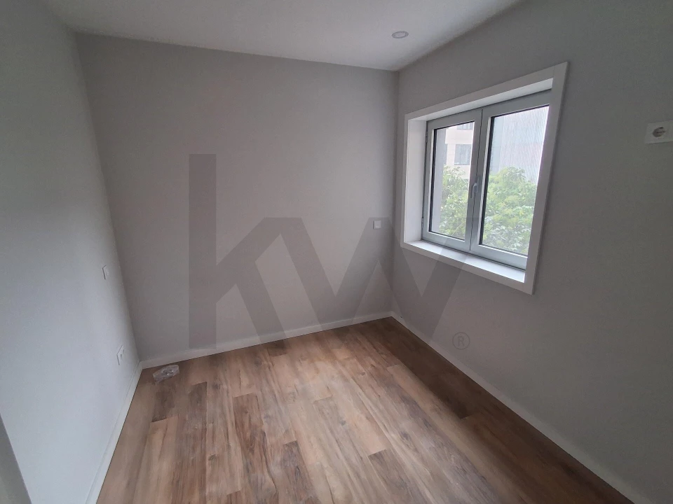 Apartamento T3 para Venda em Cedofeita, Santo Ildefonso, Sé, Miragaia, São Nicolau e Vitória Foto 5