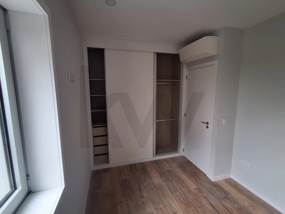 Apartamento T3 para Venda em Cedofeita, Santo Ildefonso, Sé, Miragaia, São Nicolau e Vitória Foto 9