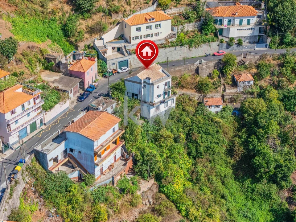 Moradia T3 para Venda em Jardim da Serra Foto 33