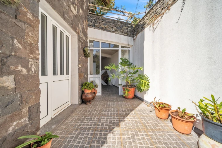 Moradia T3 para Venda em Jardim da Serra Foto 10