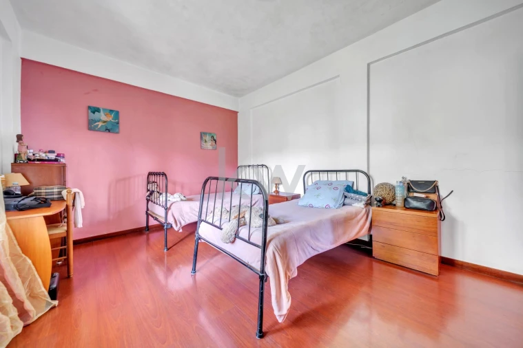 Moradia T3 para Venda em Jardim da Serra Foto 25