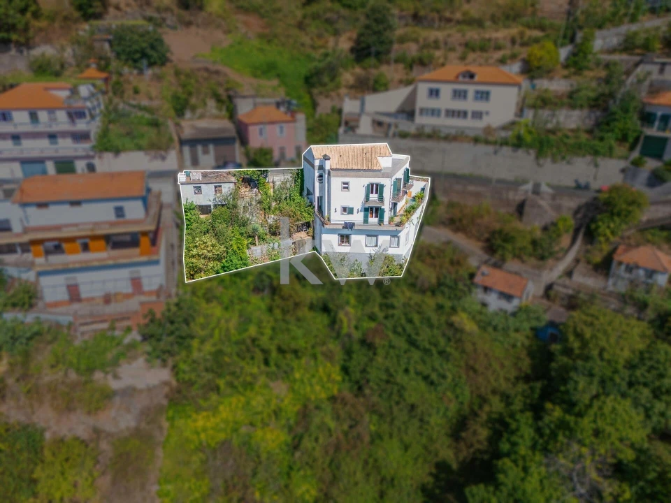 Moradia T3 para Venda em Jardim da Serra Foto 31