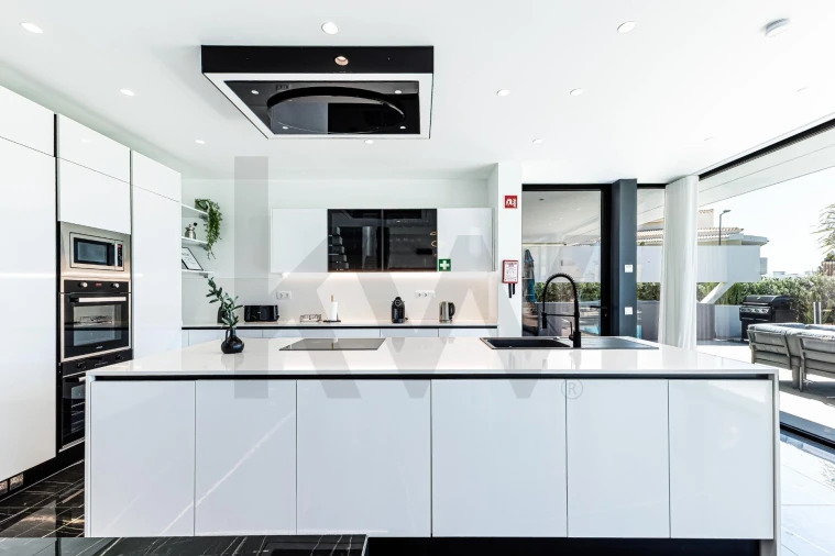 Moradia T5 para Venda em Porches Foto 5