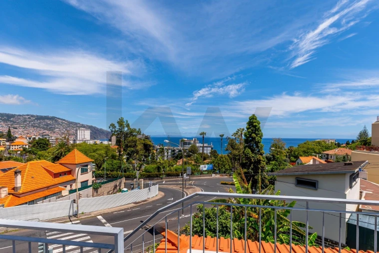Moradia T4 para Venda em São Martinho Foto 9