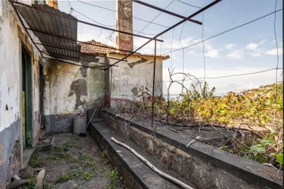 Moradia T6 para Venda em Santa Cruz