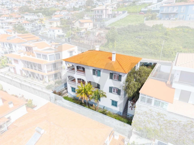 Moradia T4 para Venda em Funchal (Santa Maria Maior) Foto 52