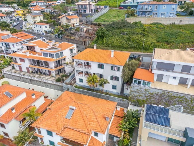 Moradia T4 para Venda em Funchal (Santa Maria Maior) Foto 51