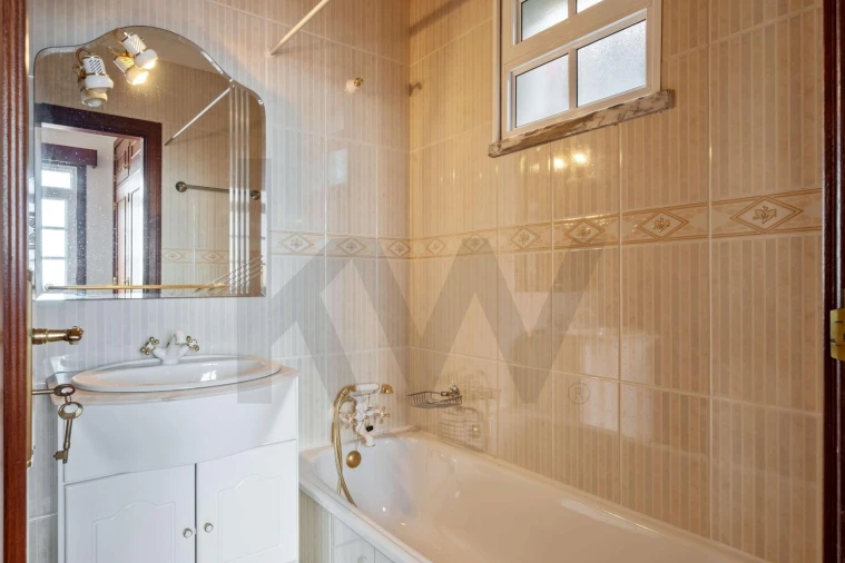 Moradia T4 para Venda em Funchal (Santa Maria Maior) Foto 32