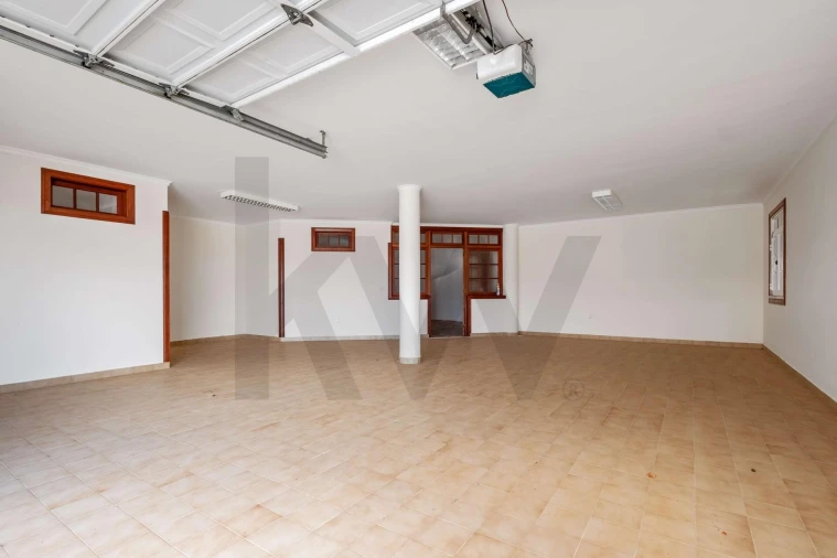 Moradia T4 para Venda em Funchal (Santa Maria Maior) Foto 40