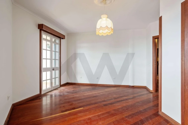 Moradia T4 para Venda em Funchal (Santa Maria Maior) Foto 34