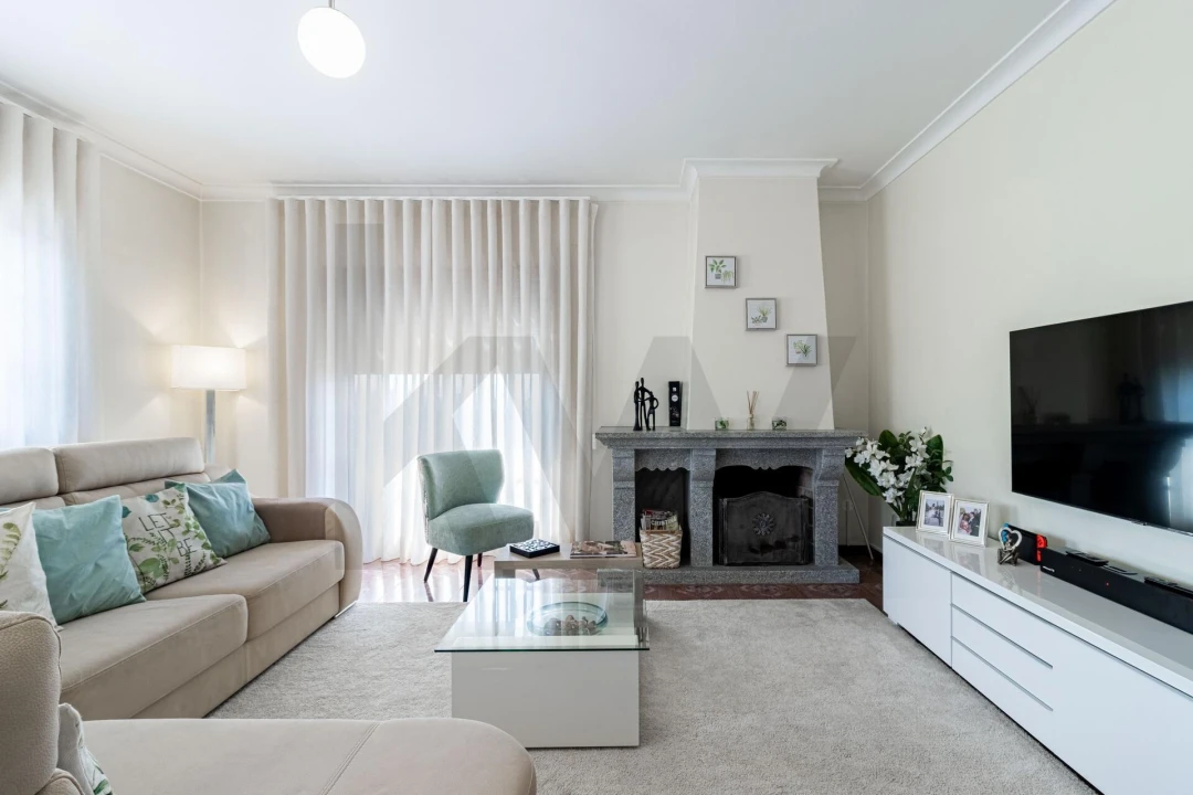 Moradia T5 para Venda em Arões Foto 37