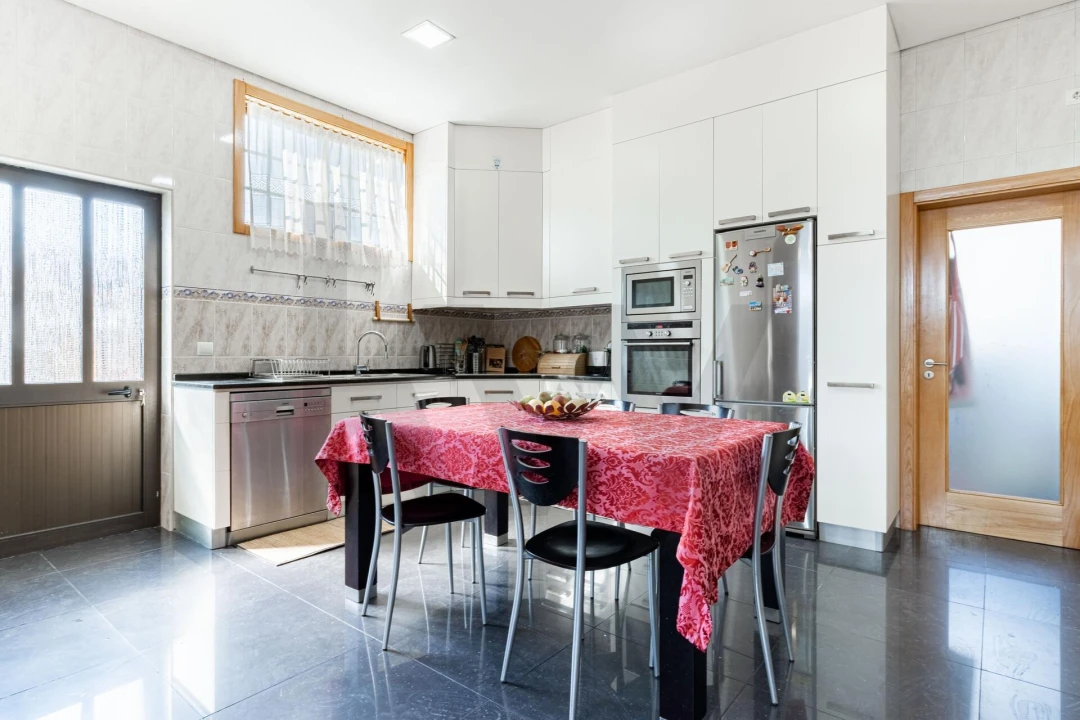 Moradia T5 para Venda em Arões Foto 18