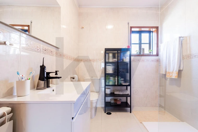 Moradia T5 para Venda em Arões Foto 32