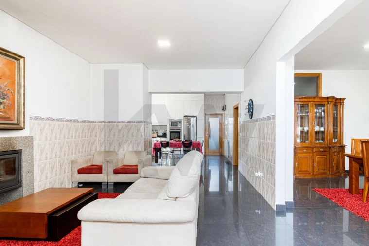 Moradia T5 para Venda em Arões Foto 15