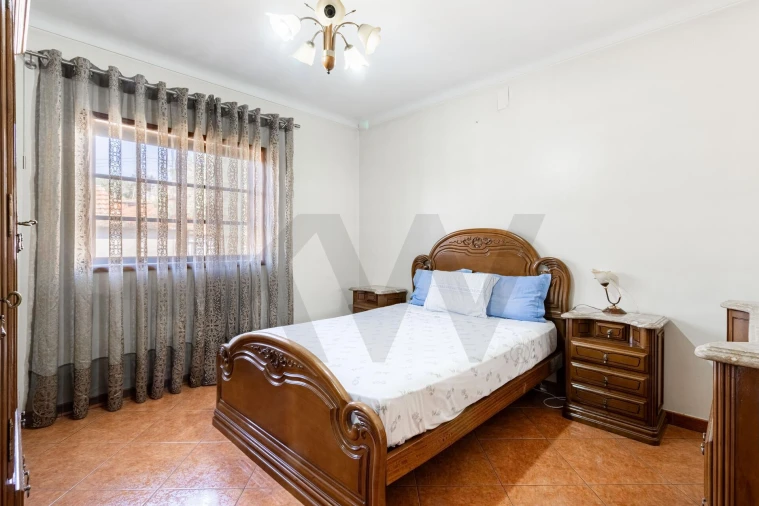 Moradia T5 para Venda em Arões Foto 33