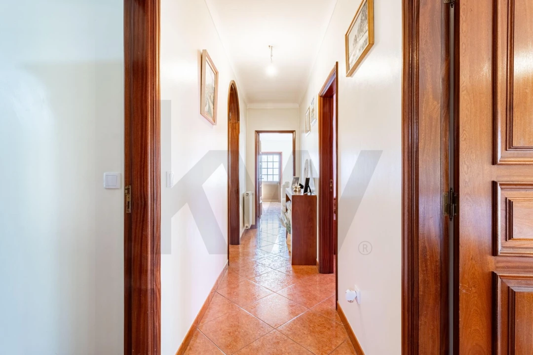 Moradia T5 para Venda em Arões Foto 26